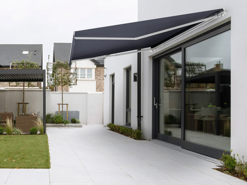 Napellenző beépítése